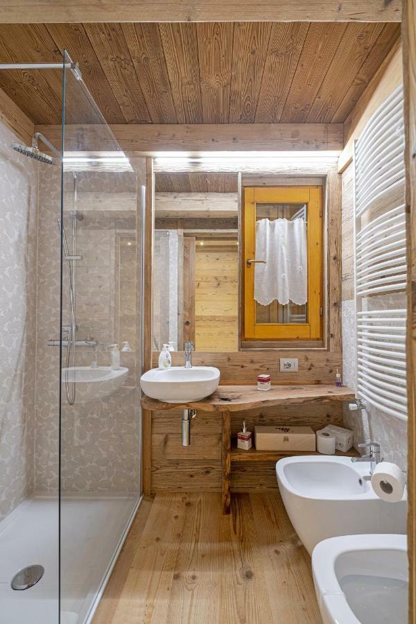 Amelu' Hotel Ostana Екстериор снимка